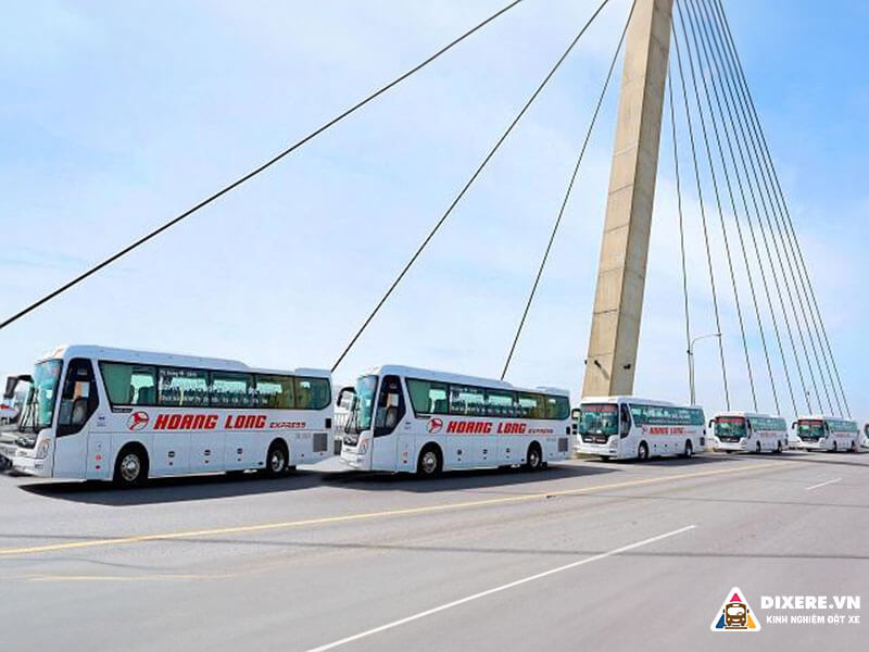 Xe khách Hà Nội Hải Phòng chạy đường cao tốc Hoàng Long(Ảnh: hoanglongasia.com)