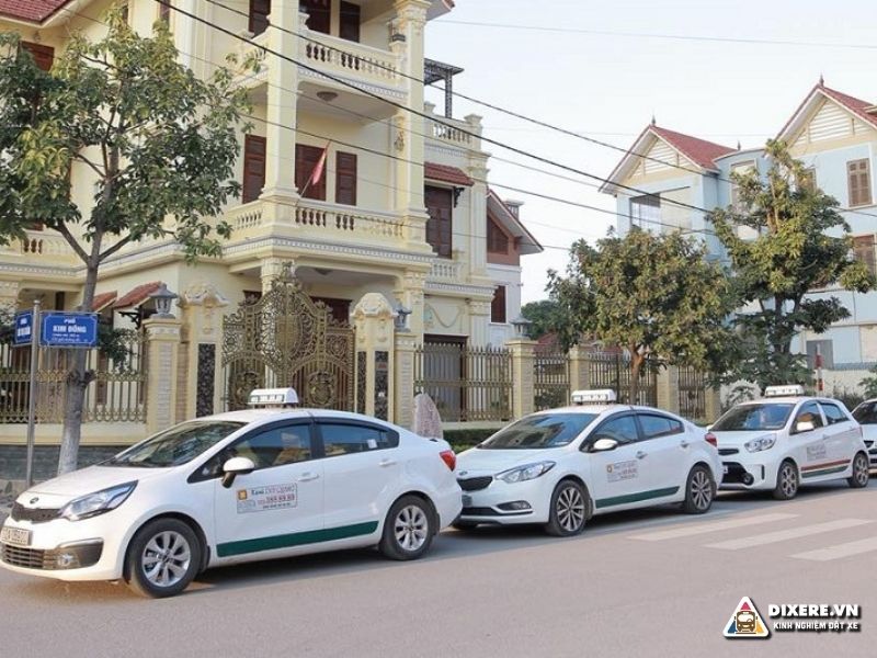 Phương tiện Taxi di chuyển trong Lạng Sơn(ảnh: internet)