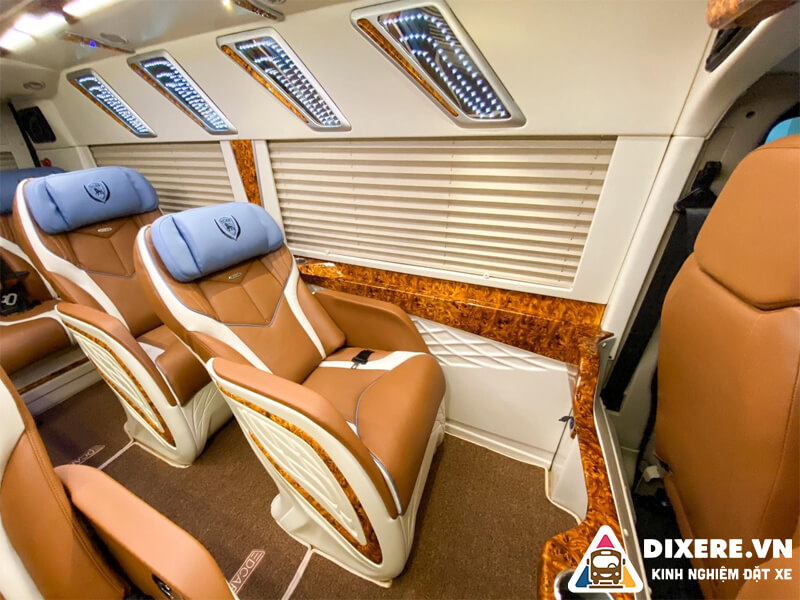 Nội thất của nhà xe Limousine Hải Phòng Travel với đầy đủ tiện ích cao cấp chất lượng