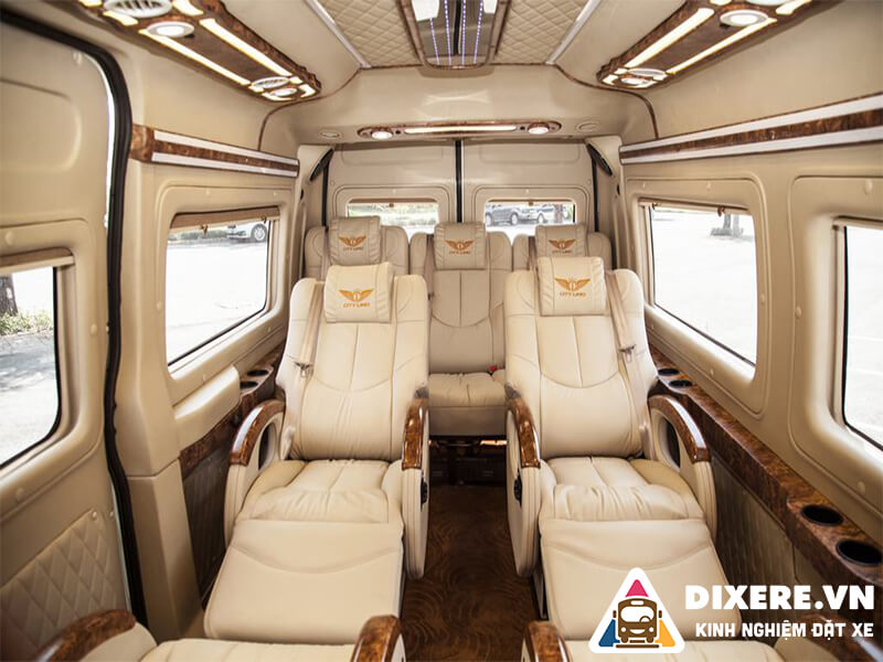 Nội thất Xe limousine EcoSapa Hà Nội Sapa với nội thất chất lượng cao cấp, đầy đủ tiện ích