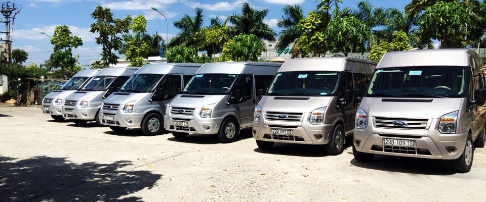 Phương đông cho thuê xe du lịch 16 chỗ ford transit giá rẻ nhất quận cầu giấy hà nội - 0912686666