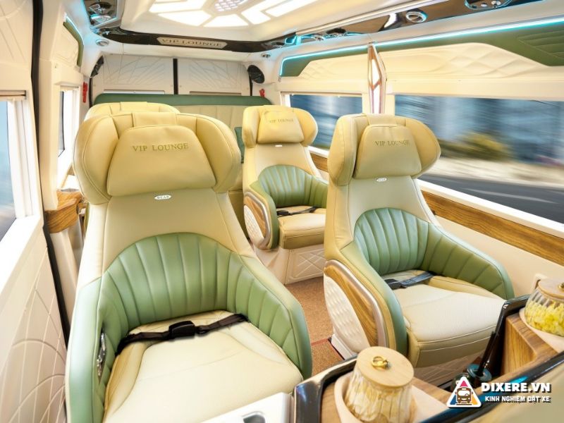 Nội thất cao cấp có trên nhà xe Long Giang Limousine